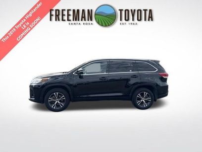 Used 2019 Toyota Highlander LE