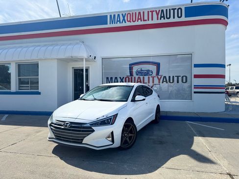 Used 2020 Hyundai Elantra SE w/ Cargo Package (C1) image 2