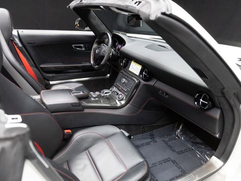 Used 2014 Mercedes-Benz SLS AMG image 66