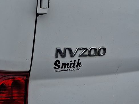 Used 2015 Nissan NV200 S image 28