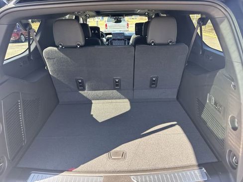 New 2026 GMC Yukon XL AT4 w/ AT4 Premium Plus Package image 25