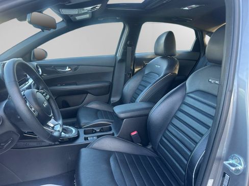 Used 2023 Kia Forte GT-Line w/ GT-Line Premium Package FWD image 11