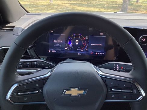 New 2025 Chevrolet Suburban Premier w/ Sun And Tow Package image 29