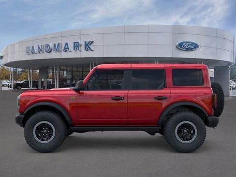 New 2026 Ford Bronco Badlands image 4
