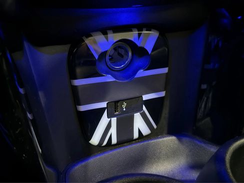 Used 2019 MINI Cooper S FWD image 34