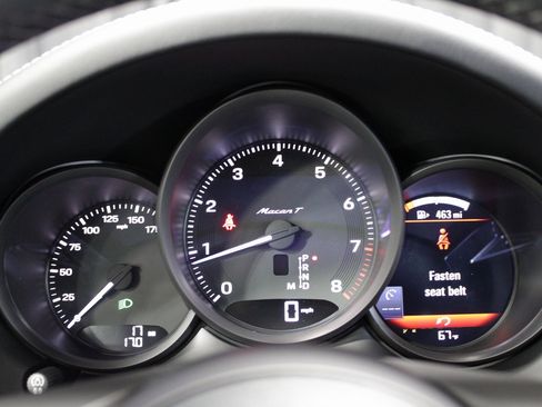 New 2026 Porsche Macan Turbo image 30