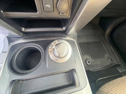 Used 2022 Toyota 4Runner SR5 AWD/4WD image 26