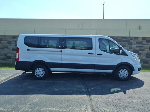 Used 2022 Ford Transit 350 XLT RWD image 11