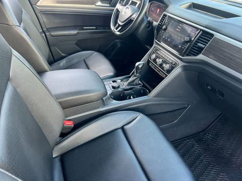 Used 2019 Volkswagen Atlas SEL image 17