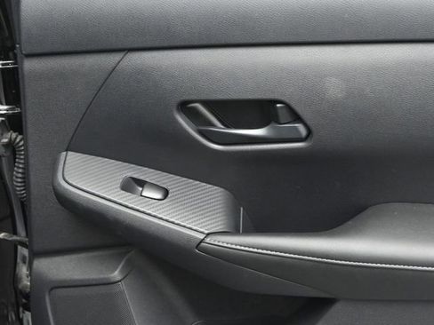 Used 2025 Nissan Sentra S image 31