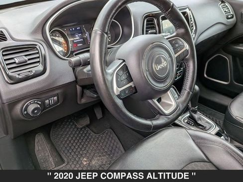 Used 2020 Jeep Compass Latitude image 17