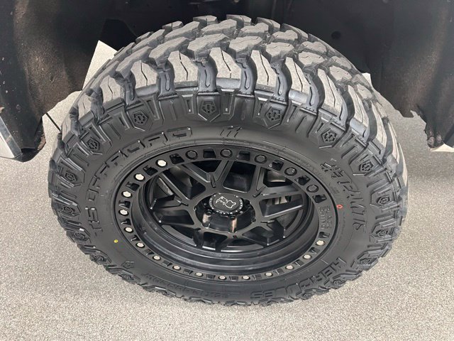 Used 2020 GMC Sierra 1500 SLT w/ X31 Off-Road Package AWD/4WD image 14