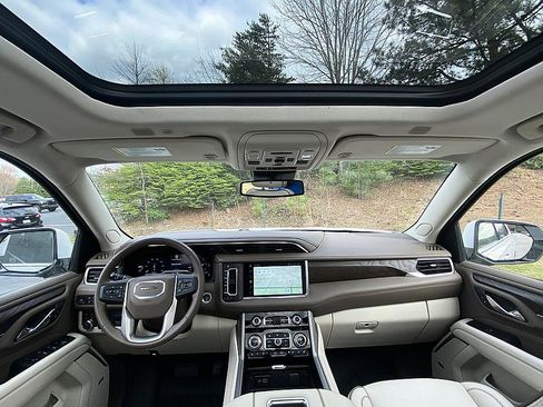 Used 2024 GMC Yukon Denali w/ Max Trailering Package image 20