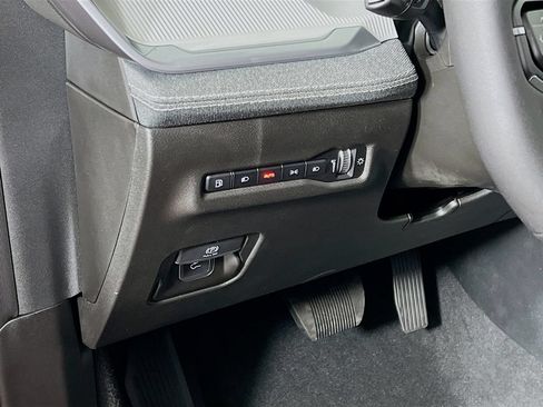 New 2026 Jeep Cherokee Laredo AWD/4WD image 10