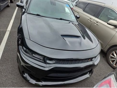 Used 2019 Dodge Charger Scat Pack w/ Technology Group RWD image 9