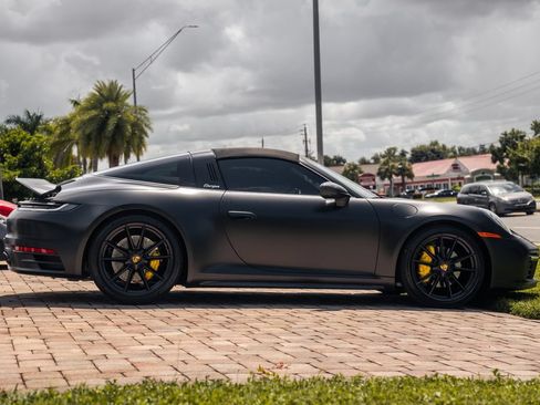 Used 2024 Porsche 911 Targa 4 AWD/4WD image 6