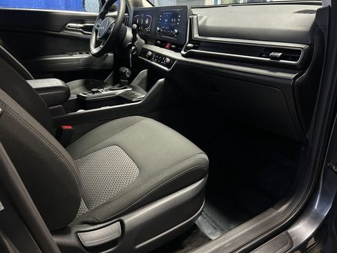 Used 2024 Kia Sportage LX image 26