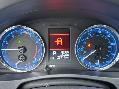 Used 2017 Toyota Corolla LE w/ Carpet Mat Package (TMS) image 13