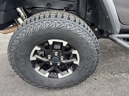 Used 2025 Jeep Wrangler Unlimited Rubicon 4xe w/ Safety Group AWD/4WD image 9