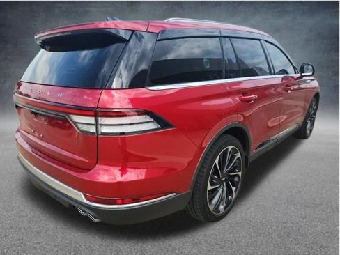 Used 2025 Lincoln Aviator Reserve w/ Equipment Group 201A AWD/4WD image 9