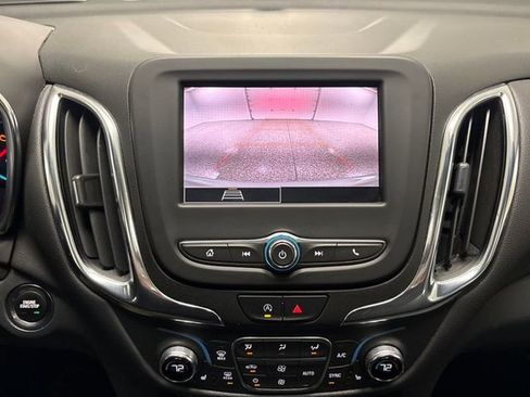 Used 2022 Chevrolet Equinox LT image 43