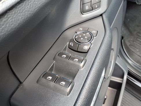Used 2022 Ford Expedition XLT AWD/4WD image 17
