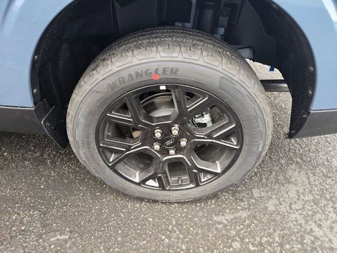 New 2026 Ford Maverick Lariat w/ Black Appearance Package image 9