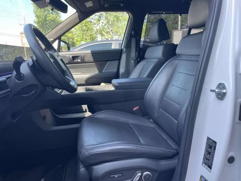 Used 2024 Hyundai Santa Fe Calligraphy FWD image 14