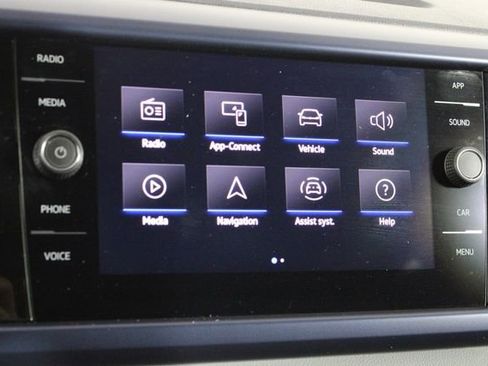 Used 2022 Volkswagen Taos SE image 31