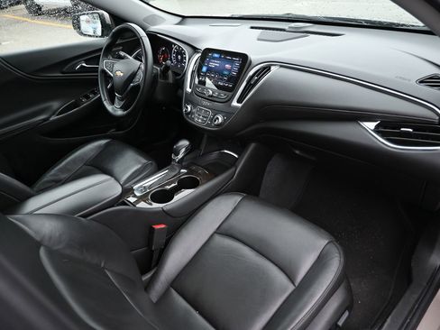 Used 2024 Chevrolet Malibu LT FWD image 36