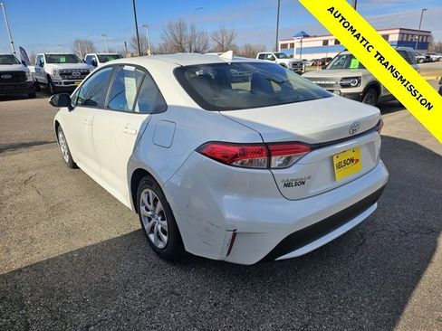 Used 2020 Toyota Corolla LE image 9