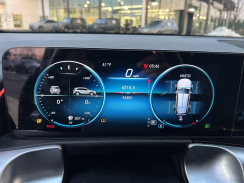 Used 2022 Mercedes-Benz GLB 250 4MATIC image 21