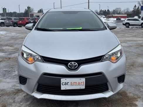 Used 2016 Toyota Corolla LE image 2