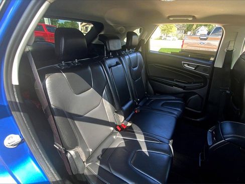 Used 2020 Ford Edge Titanium image 27
