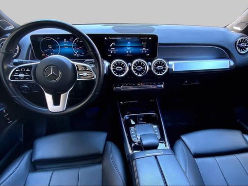 Used 2021 Mercedes-Benz GLB 250 4MATIC image 16