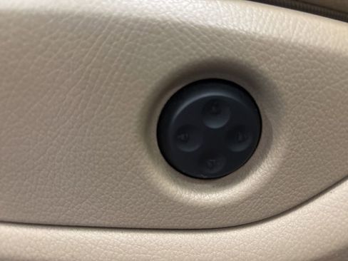 Used 2013 Mercedes-Benz ML 350 4MATIC image 22