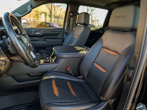 Used 2024 GMC Sierra 1500 AT4 w/ Technology Package image 27