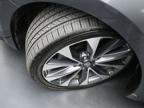 Used 2022 Nissan Maxima Platinum w/ Sport Mat Group FWD image 31