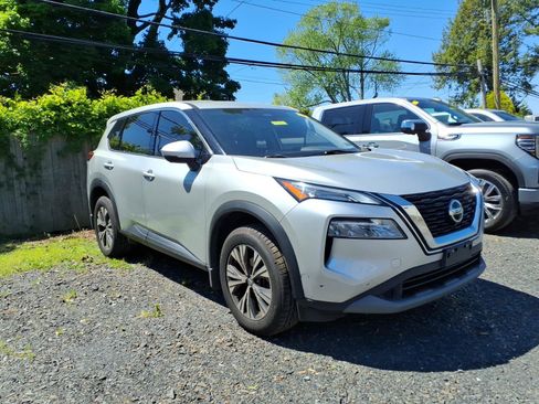 Used 2021 Nissan Rogue SV AWD/4WD image 1