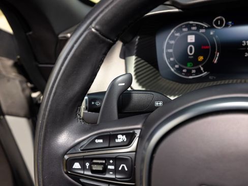 Used 2022 Aston Martin DBX AWD/4WD image 33