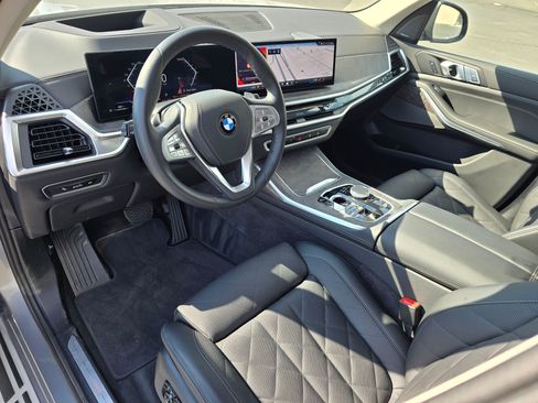 Used 2026 BMW X7 xDrive40i AWD/4WD image 2