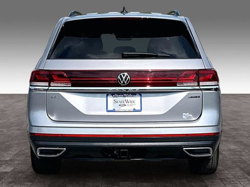 Used 2025 Volkswagen Atlas SE AWD/4WD image 28