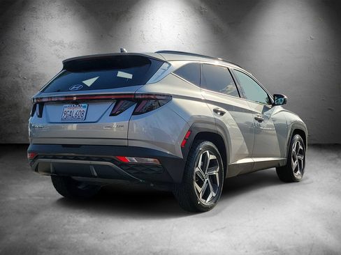 Certified 2023 Hyundai Tucson Limited AWD/4WD image 3
