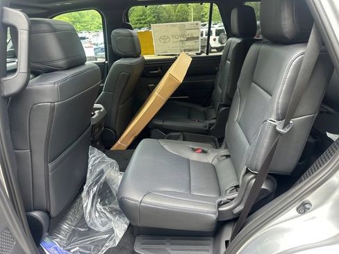 New 2026 Toyota Sequoia Platinum AWD/4WD image 15