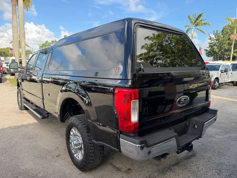 Used 2019 Ford F350 XLT w/ XLT Premium Package AWD/4WD image 3