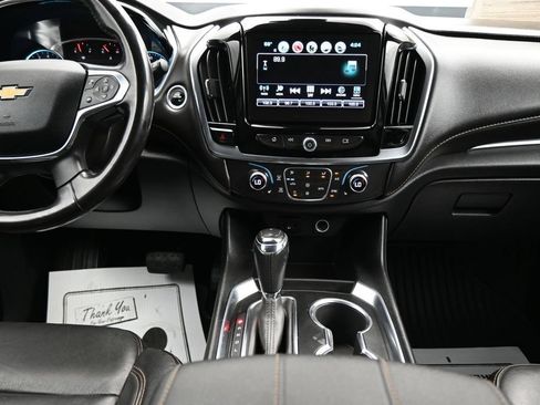 Used 2019 Chevrolet Traverse RS AWD/4WD image 17