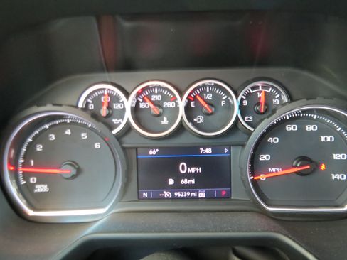 Certified 2021 Chevrolet Tahoe Z71 AWD/4WD image 22