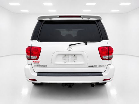Used 2006 Toyota Sequoia Limited AWD/4WD image 3