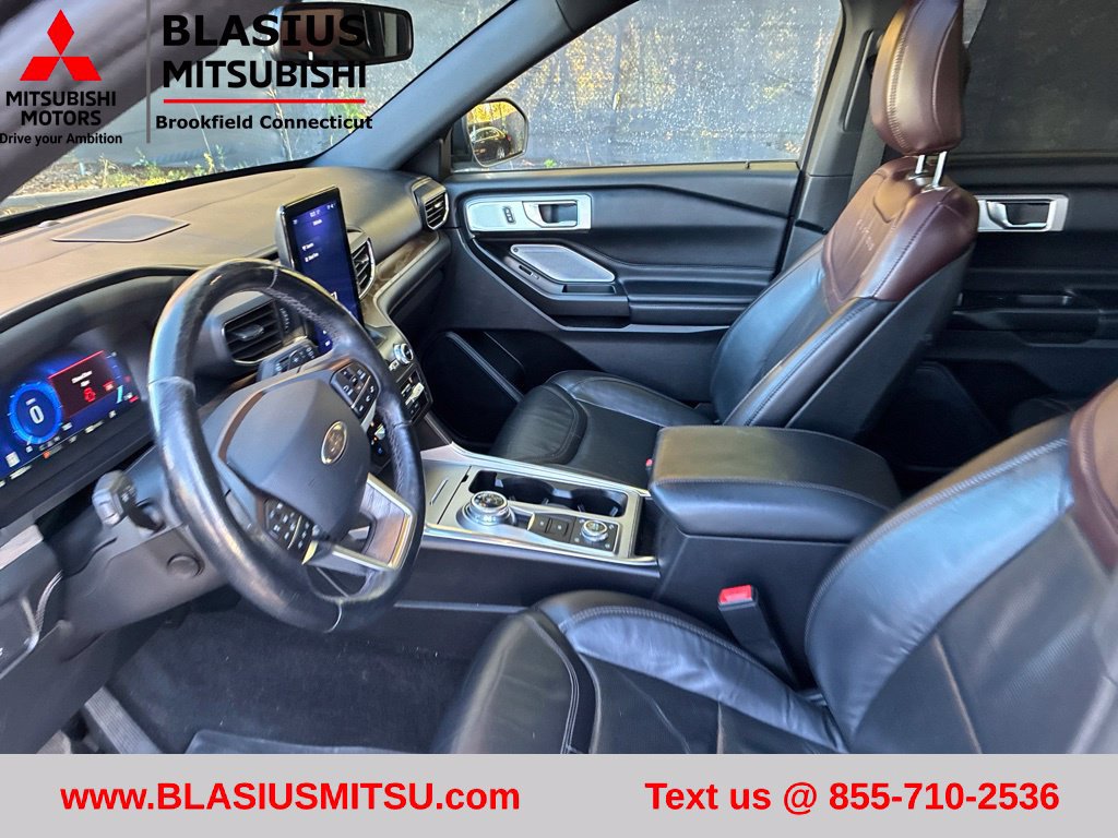 Used 2020 Ford Explorer Platinum w/ Premium Technology Package AWD/4WD image 26