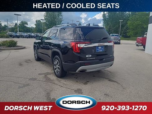 Used 2023 GMC Acadia SLT w/ Preferred Package AWD/4WD image 3